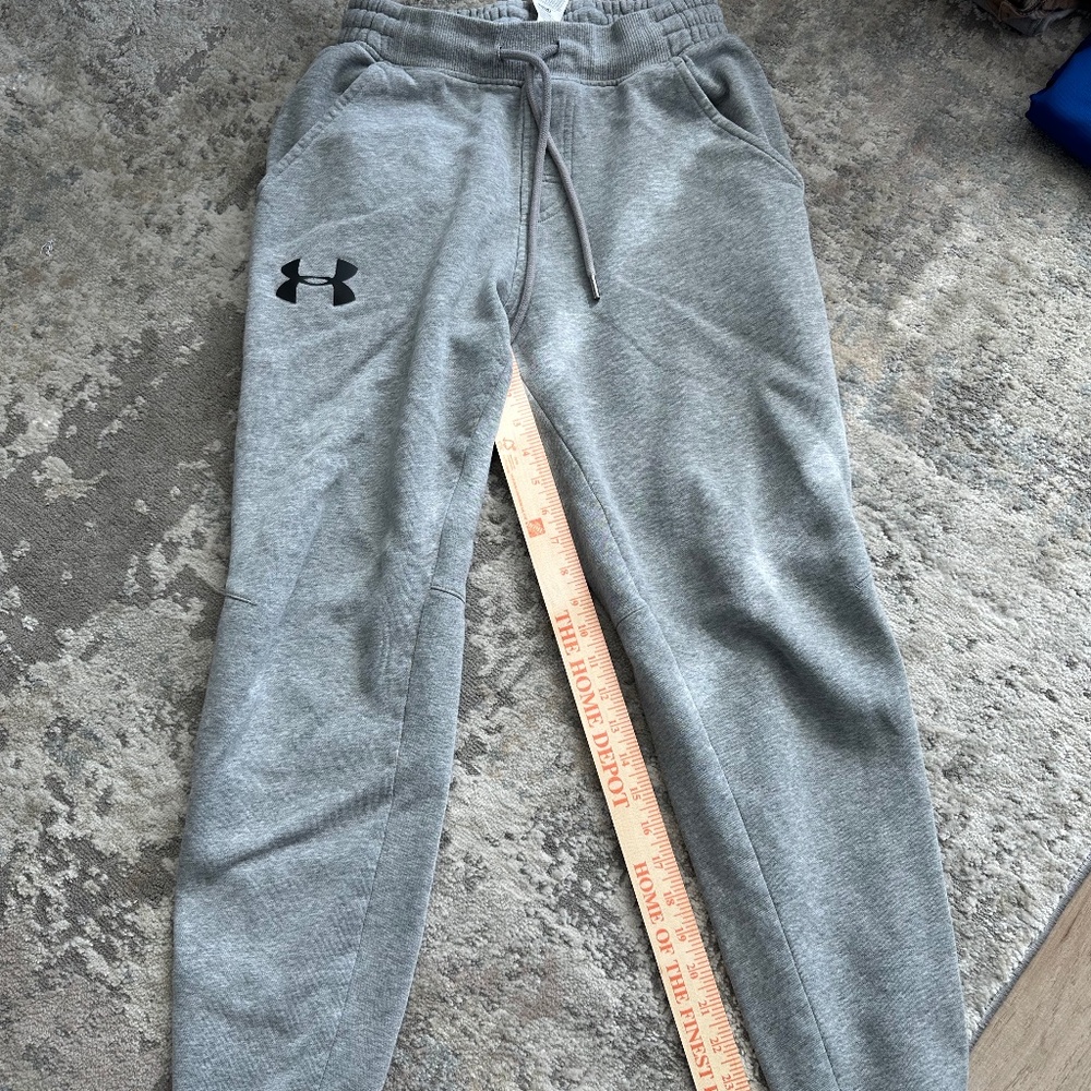 men's grey under armour sweatpants joggers